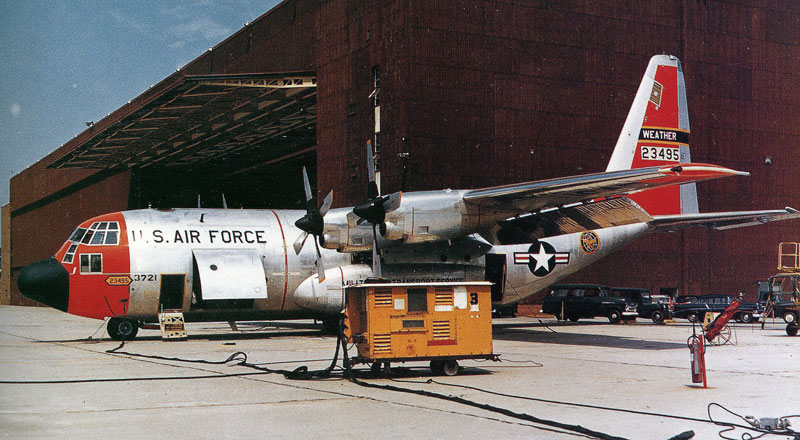 495 at Lockheed prior to delivery